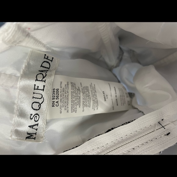 Never woren. Wedding, homecoming, prom dress - Picture 4 of 6